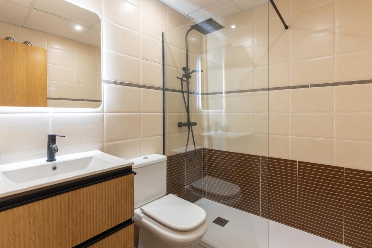 Apartamento Puerta De Cordoba- Exterior Con Balcones מראה חיצוני תמונה