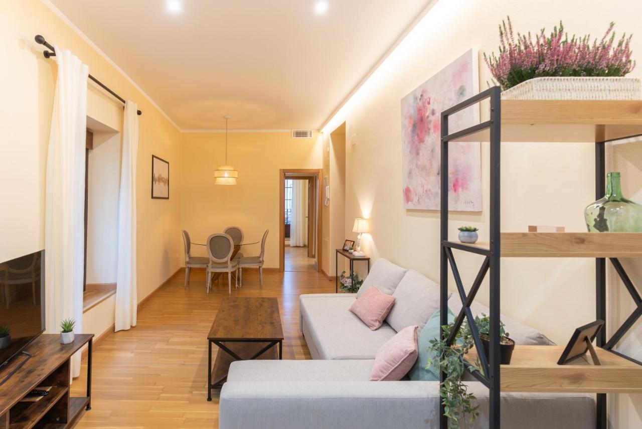 Apartamento Puerta De Cordoba- Exterior Con Balcones מראה חיצוני תמונה