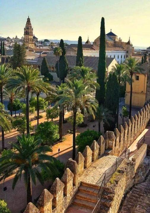 Apartamento Puerta De Cordoba- Exterior Con Balcones מראה חיצוני תמונה