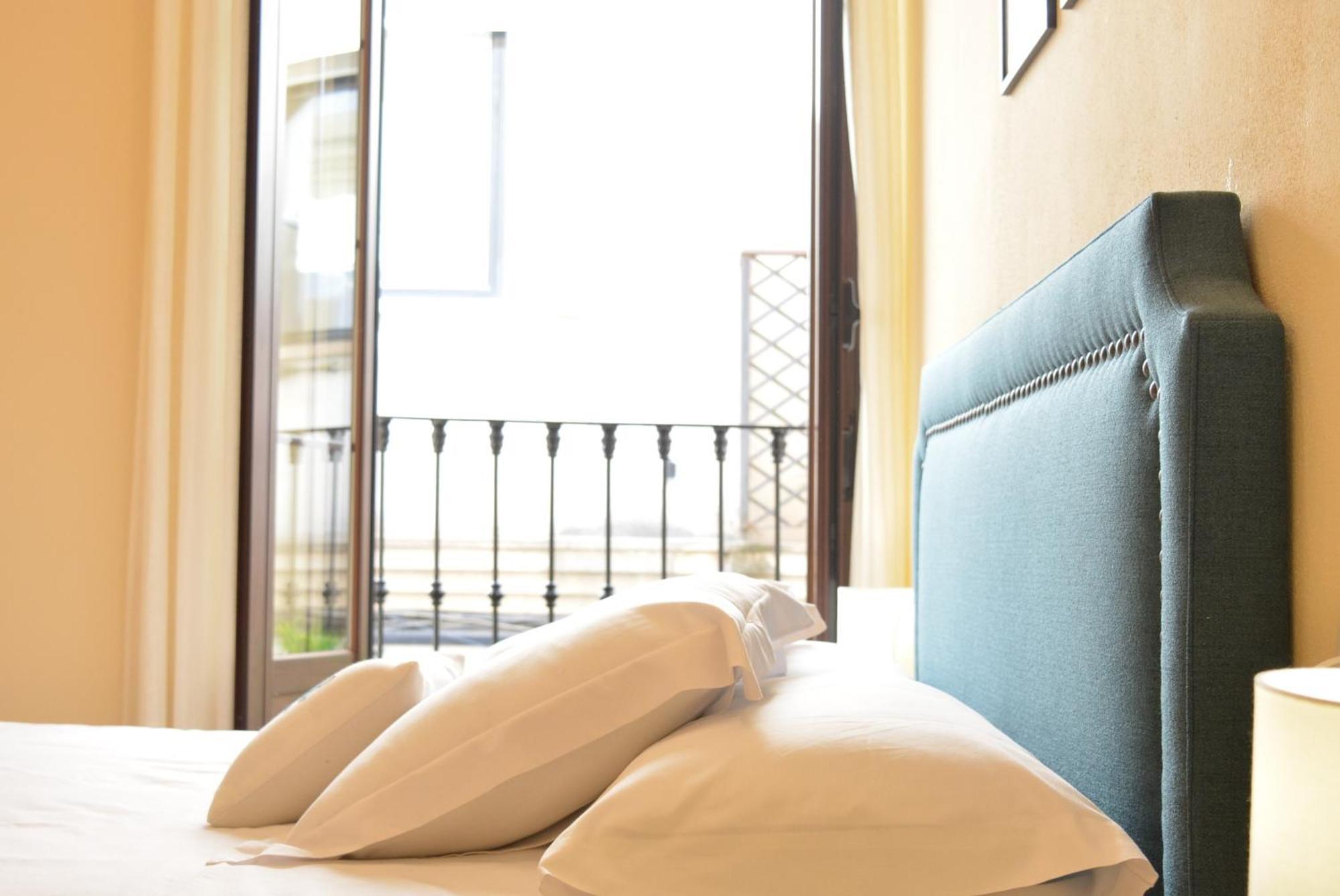 Apartamento Puerta De Cordoba- Exterior Con Balcones מראה חיצוני תמונה
