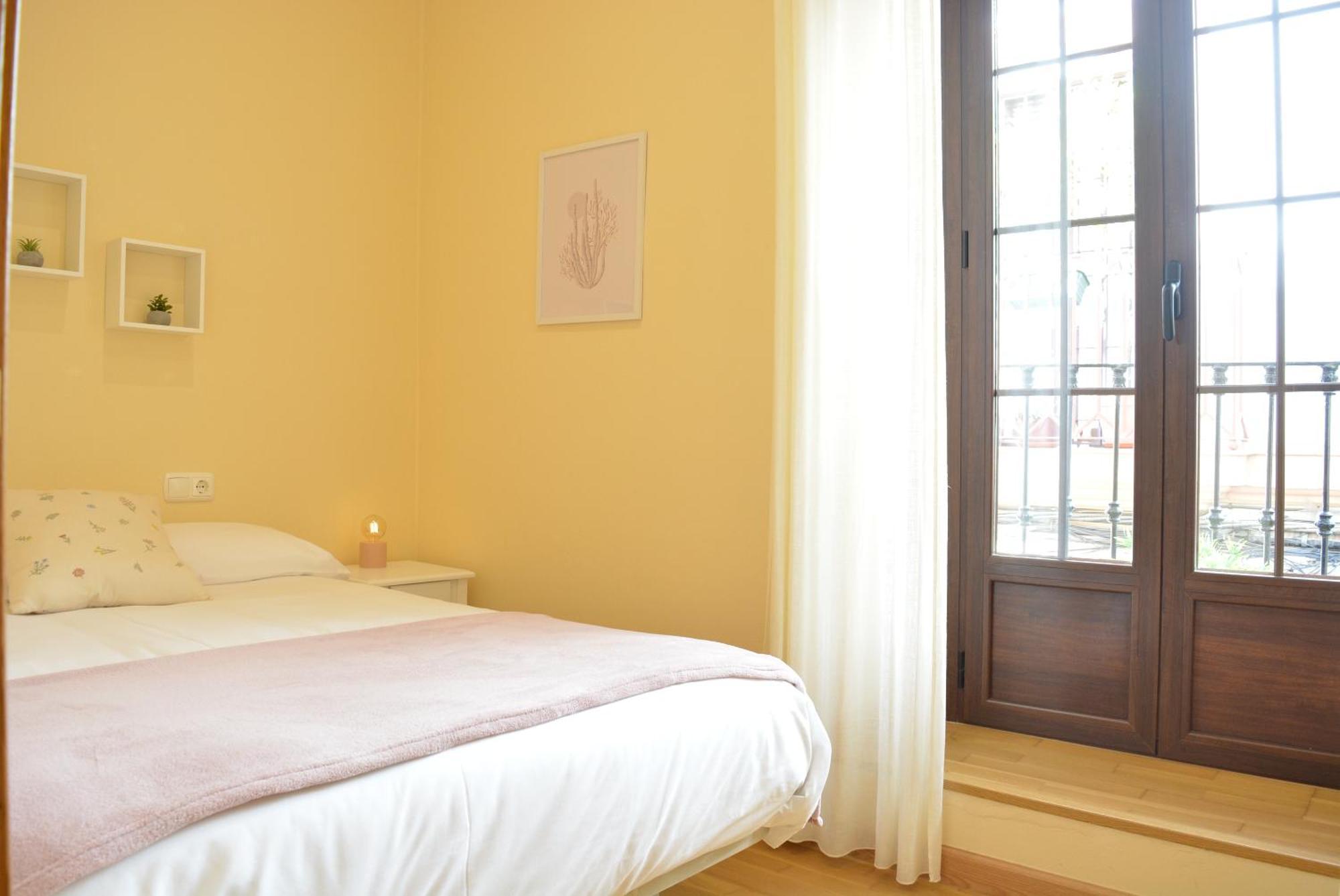 Apartamento Puerta De Cordoba- Exterior Con Balcones מראה חיצוני תמונה