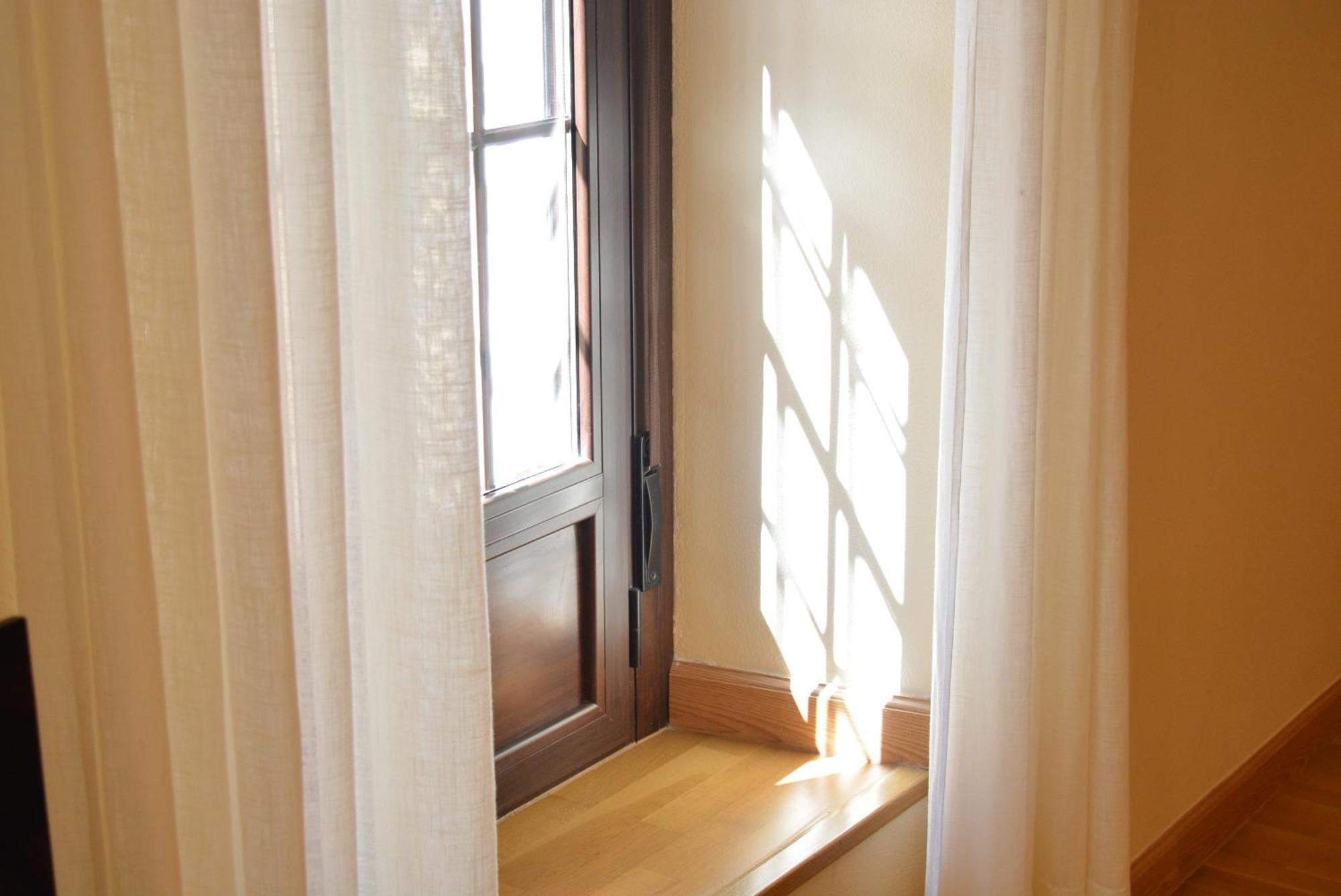 Apartamento Puerta De Cordoba- Exterior Con Balcones מראה חיצוני תמונה